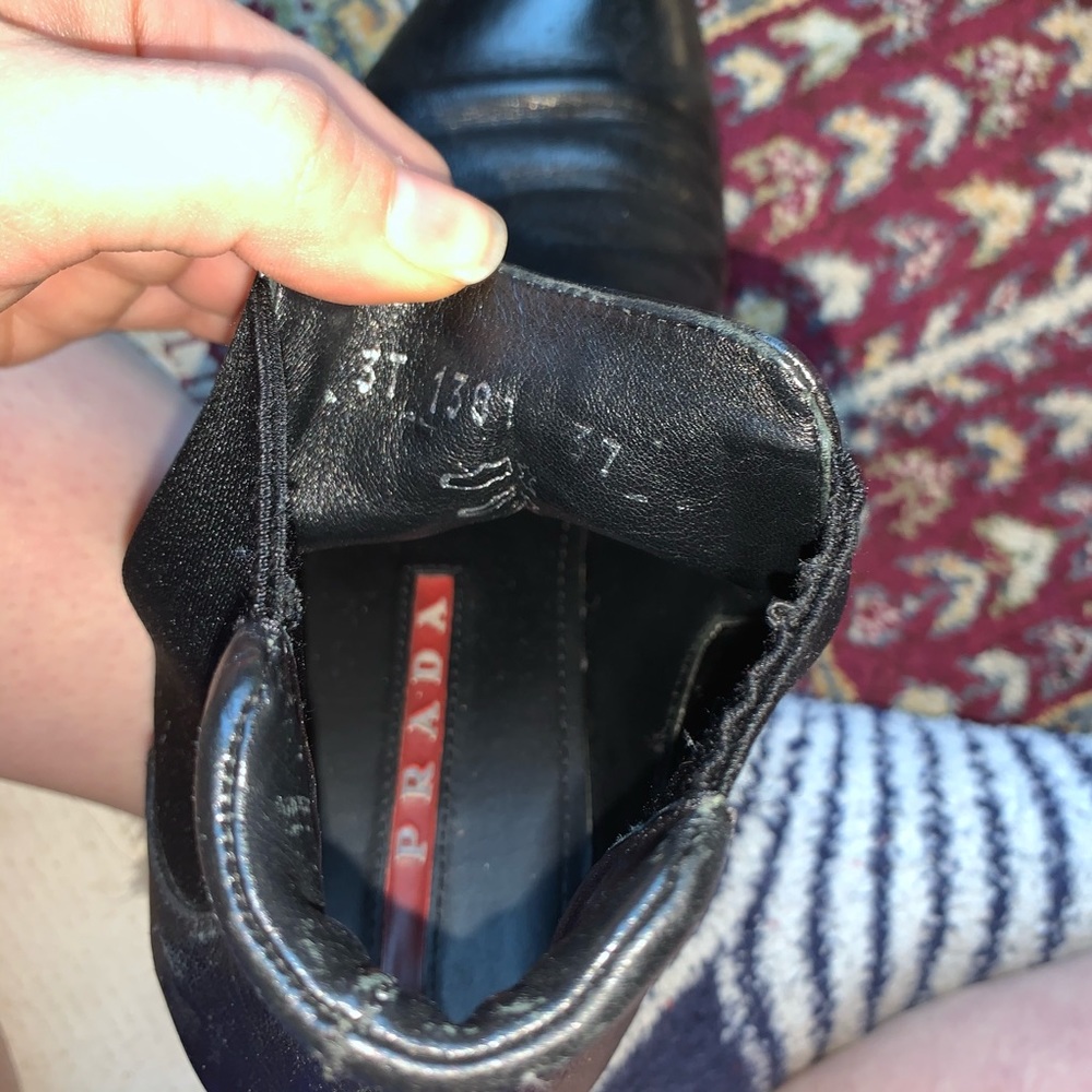 90’s Prada Chelsea Boots - Picture 5 of 6